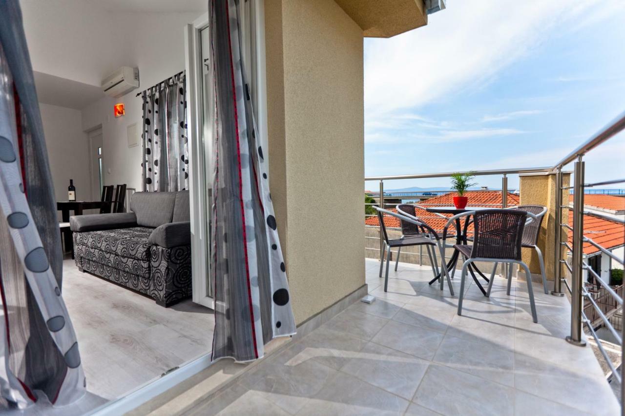 Apartments Alma Podgora Exterior foto